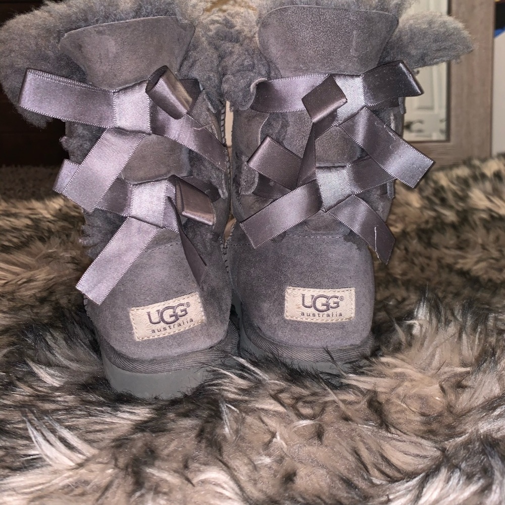 Gray Bow Uggs - image 1